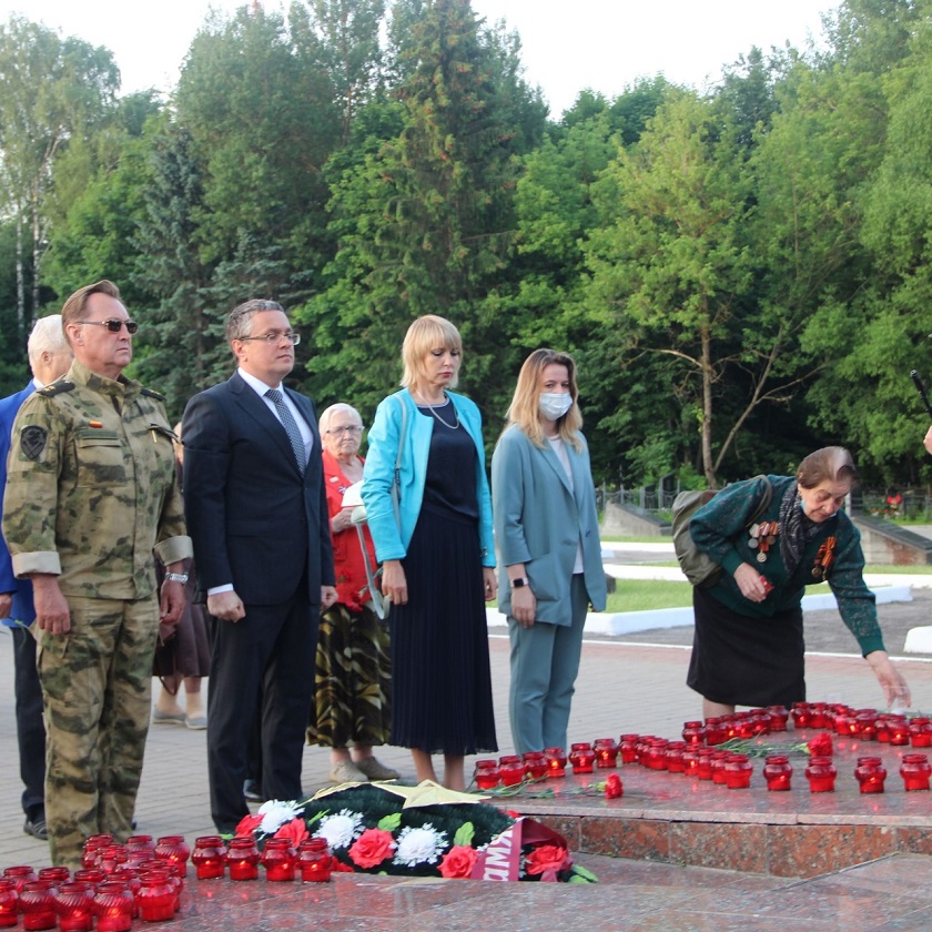 3jN-O2P1pwc.jpg 3jN-O2P1pwc.jpg