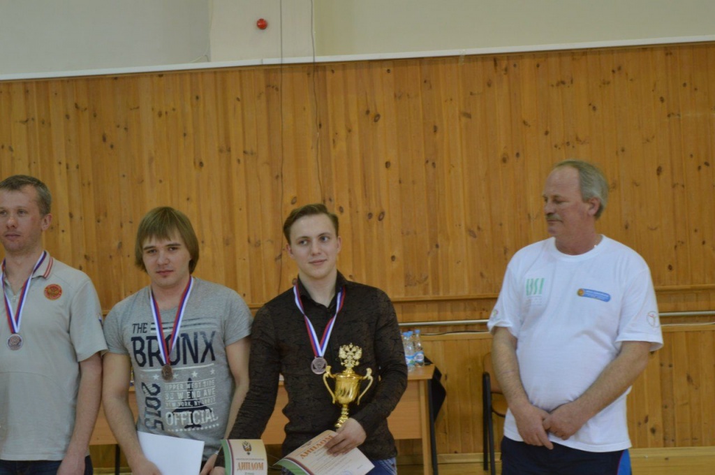 Серьезная награда.jpg