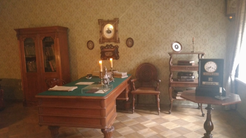 EGJOWO2FrMw.jpg EGJOWO2FrMw.jpg