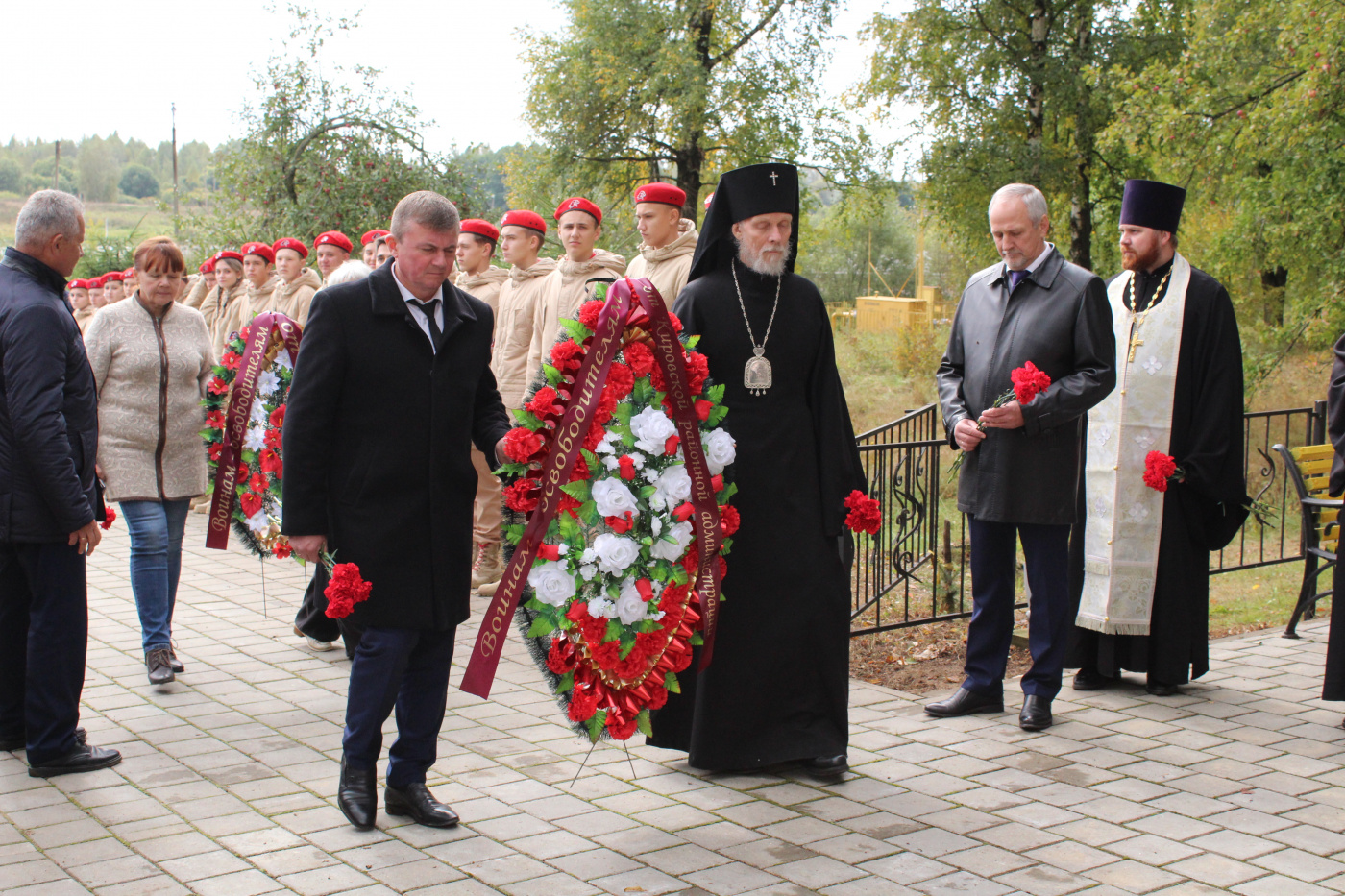 д. Верхняя Песочня 2 Феденков и Максимилиан.JPG
