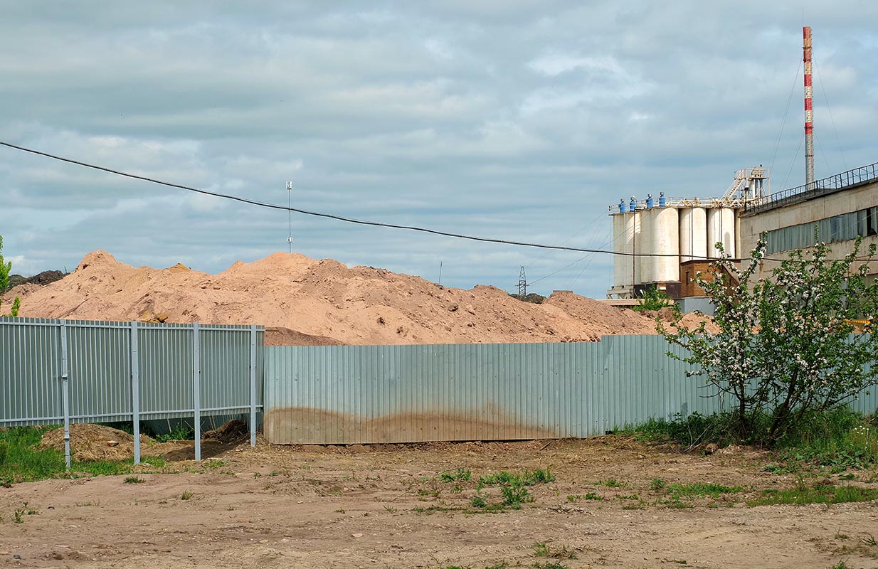 Отходы в санитарной зоне скважины_1.jpg