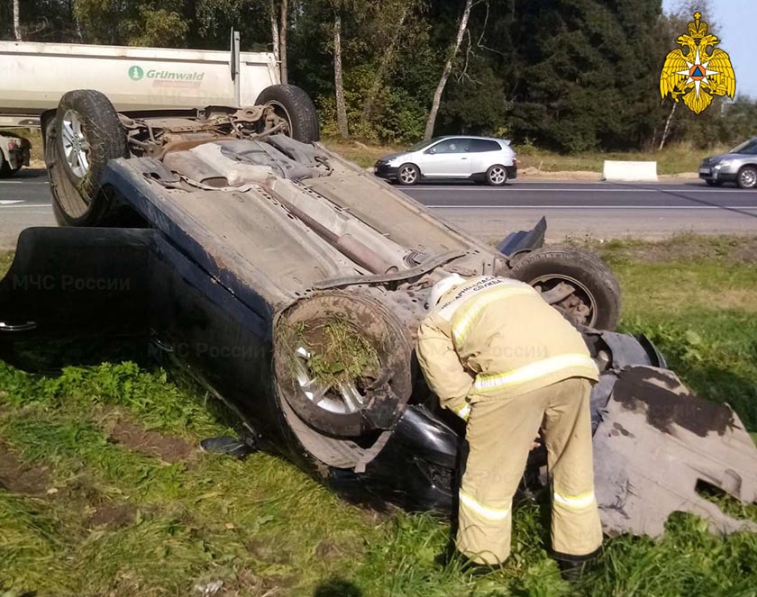 spasateli-mchs-prinimali-uchastie-v-likvidacii-dtp-v-g-obninsk-96-km-avtodorogi-a-130_16007686771438489784__2000x2000__watermark.jpg