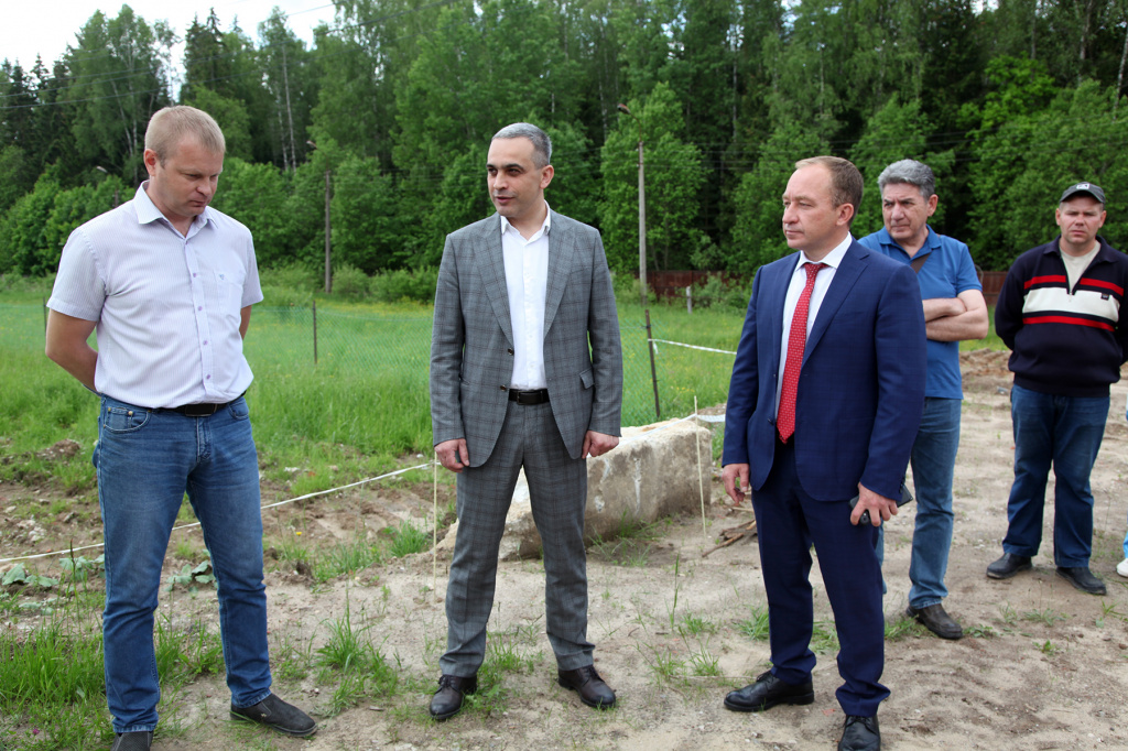 IMG_4348.jpg IMG_4348.jpg