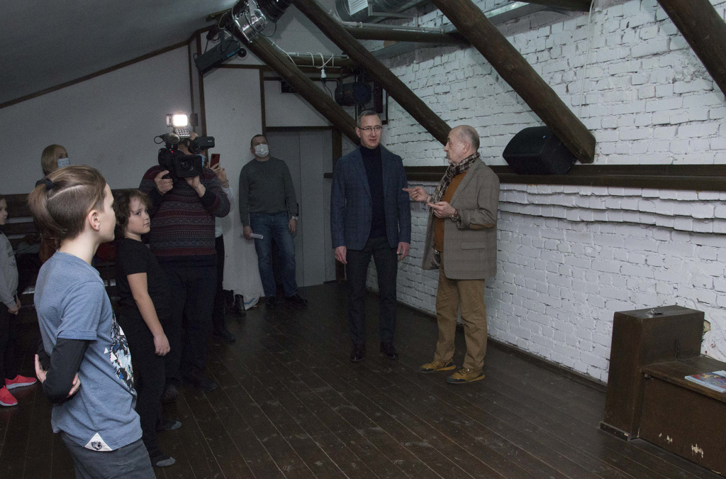 фото театра.jpg