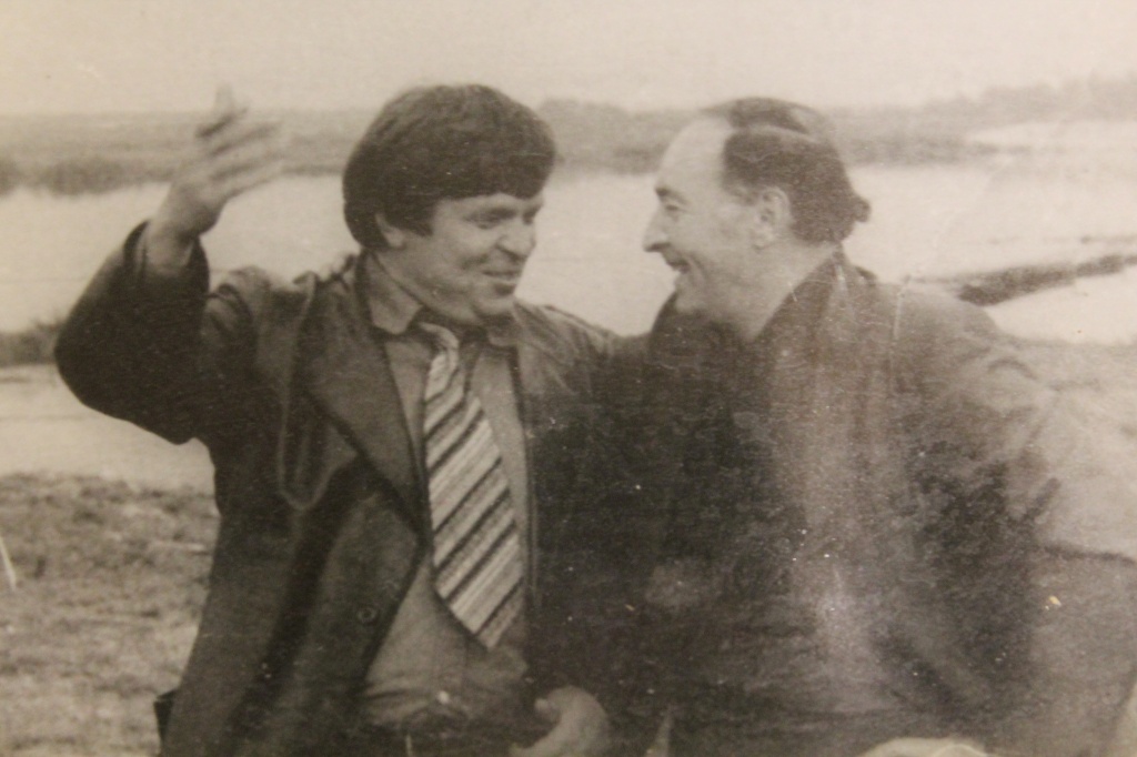 Виктор Пахно с актером Вячеславом Тихоновым. Из архива семьи Пахно..JPG