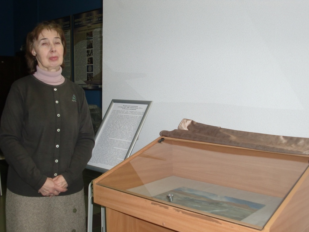 Куратор выставки Ирина Гужова.JPG