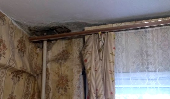 Протекающий потолок у М.Соскиной.jpg