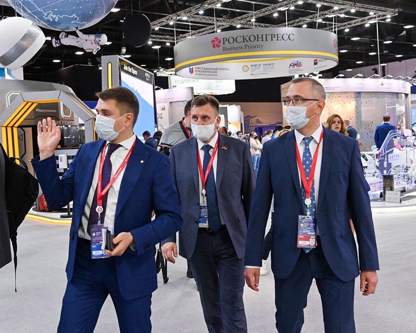 2_на стенде.jpg