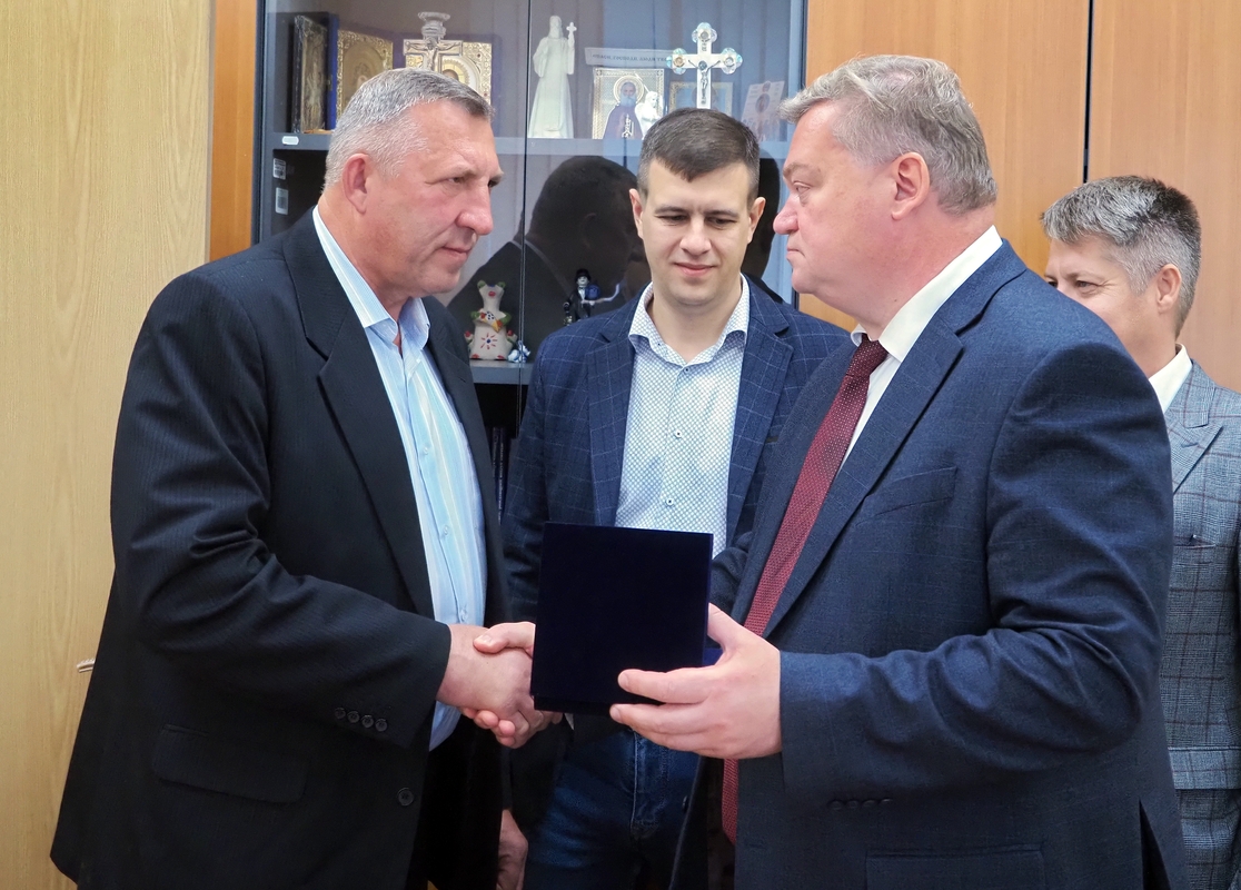 P9085206_1.jpg P9085206_1.jpg