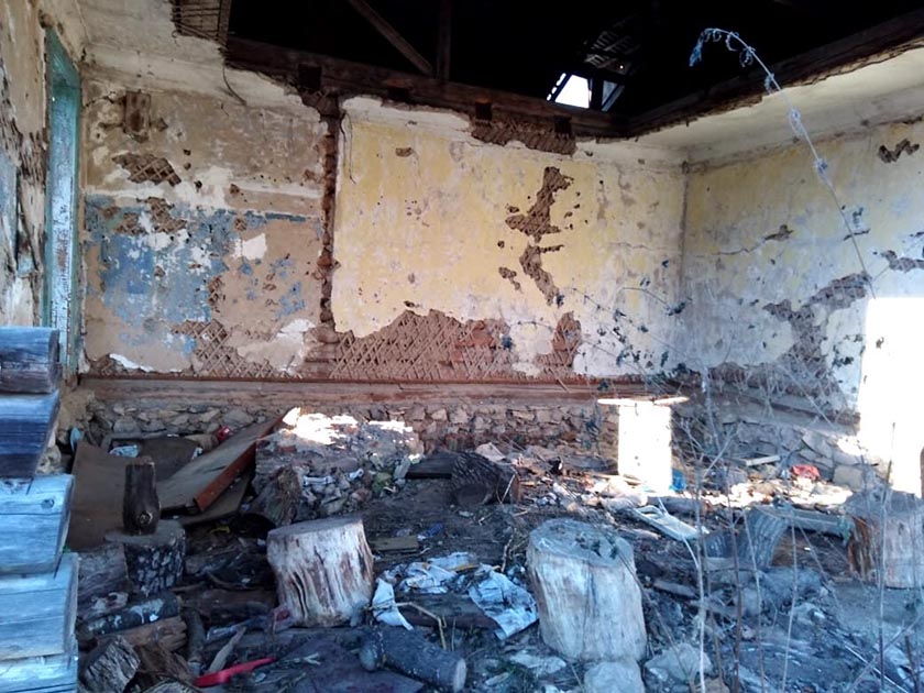 Рухнувшая стена дома.jpg