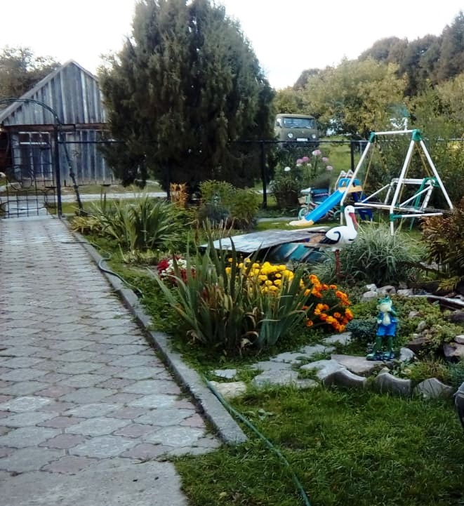 Уютный двор умелого хозяина.jpg