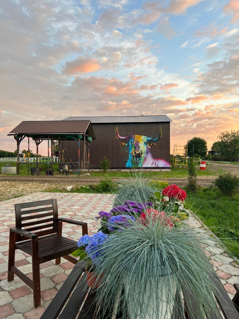 Вечер на ферме Хэппи Фарм.jpg