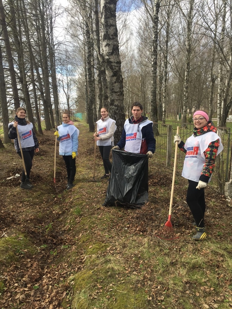 4. А.Павлова - крайняя справа.jpg