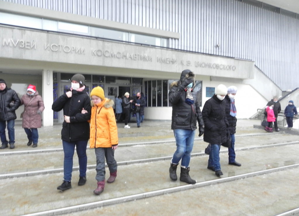 В музее масочный режим.JPG