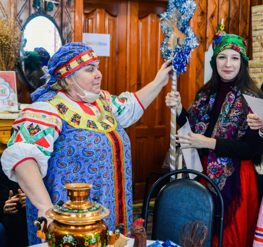 в рускоцй горнице.jpg