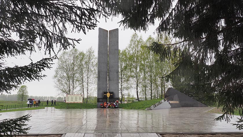 мемориал.jpg