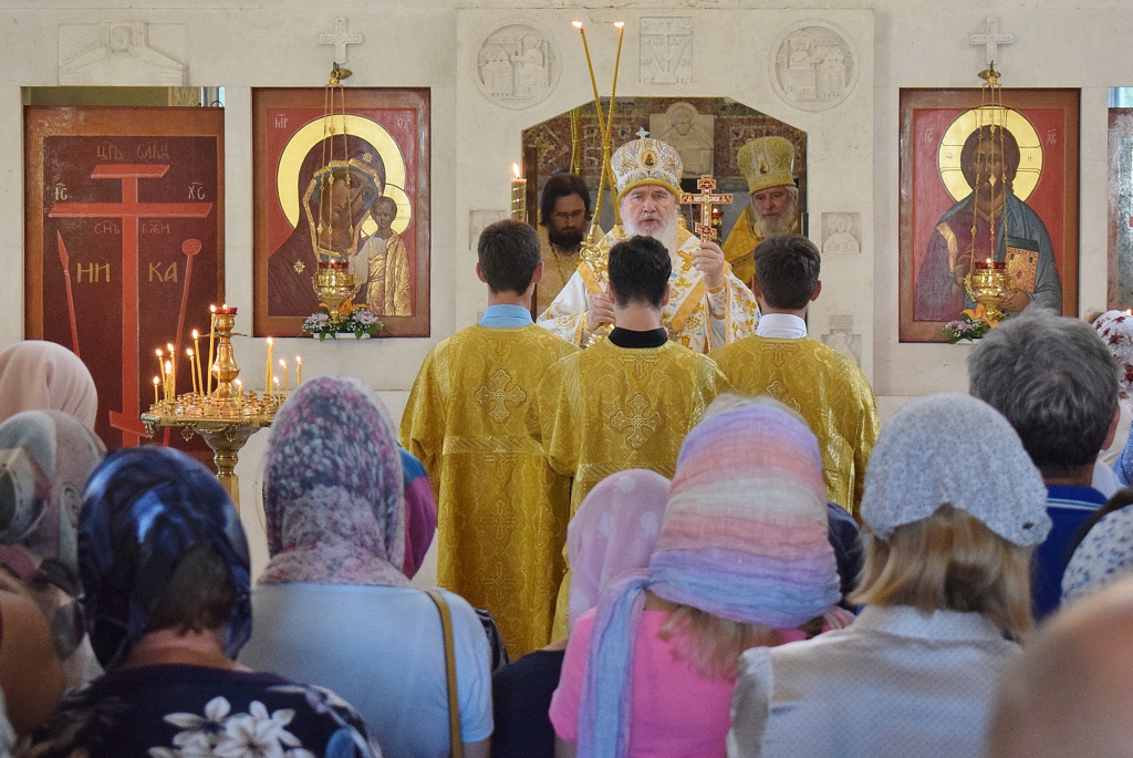 Митрополит служба.JPG