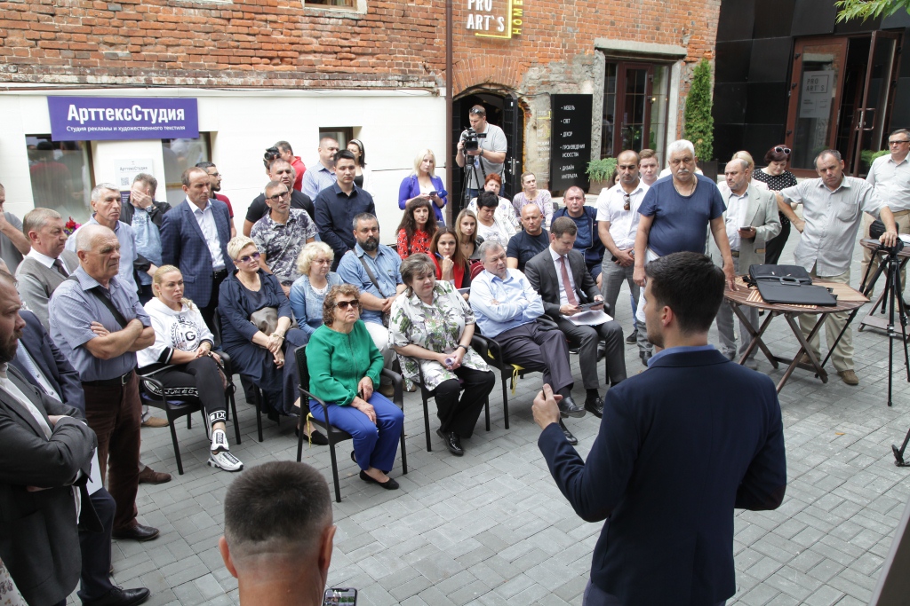 IMG_1943_0.jpg IMG_1943_0.jpg