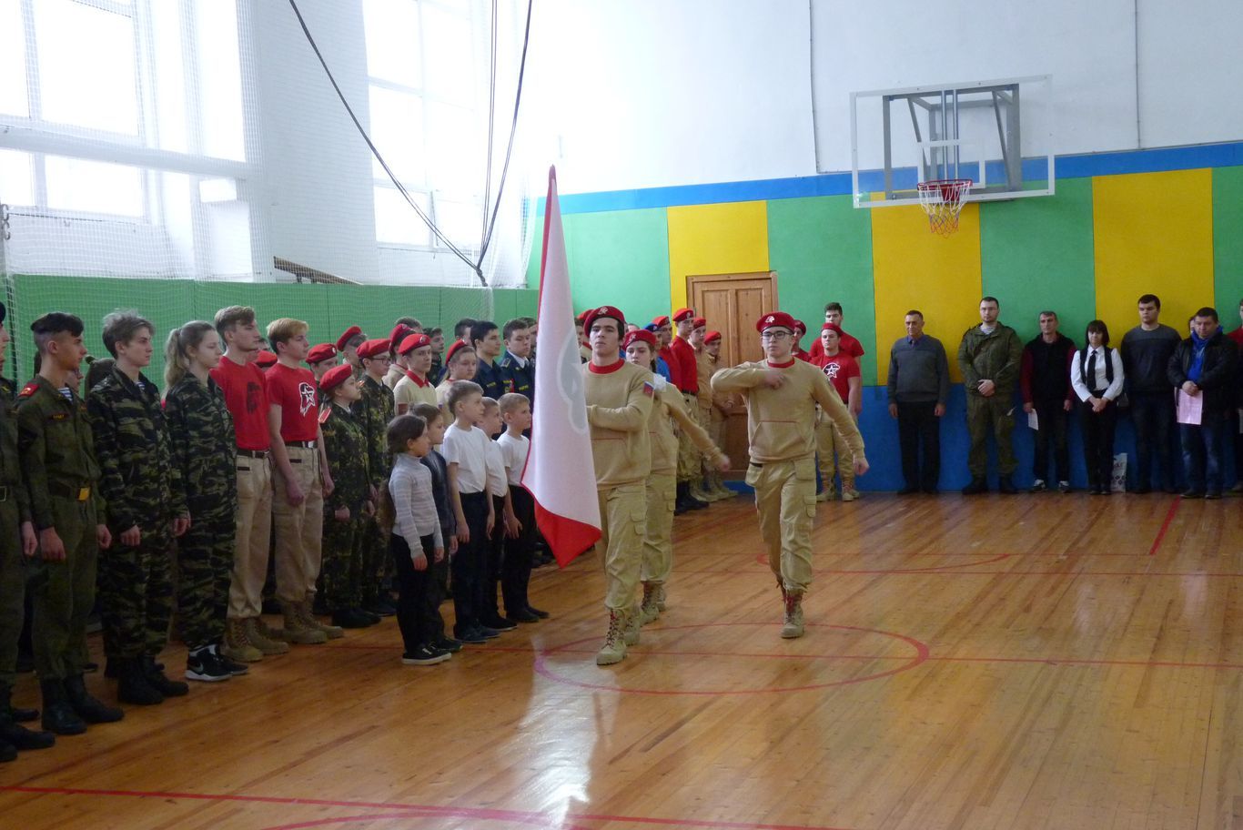 Военно-патриотическая игра «Патриоты России» в Октябрьской школе.jpg