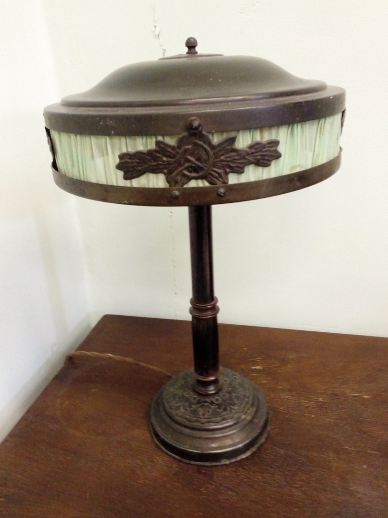 Настольная лампа из дома писателя.jpg