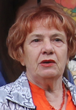 IMG_1231-выступает внучатая племяница Пришвина Люмила Бирюкова..JPG