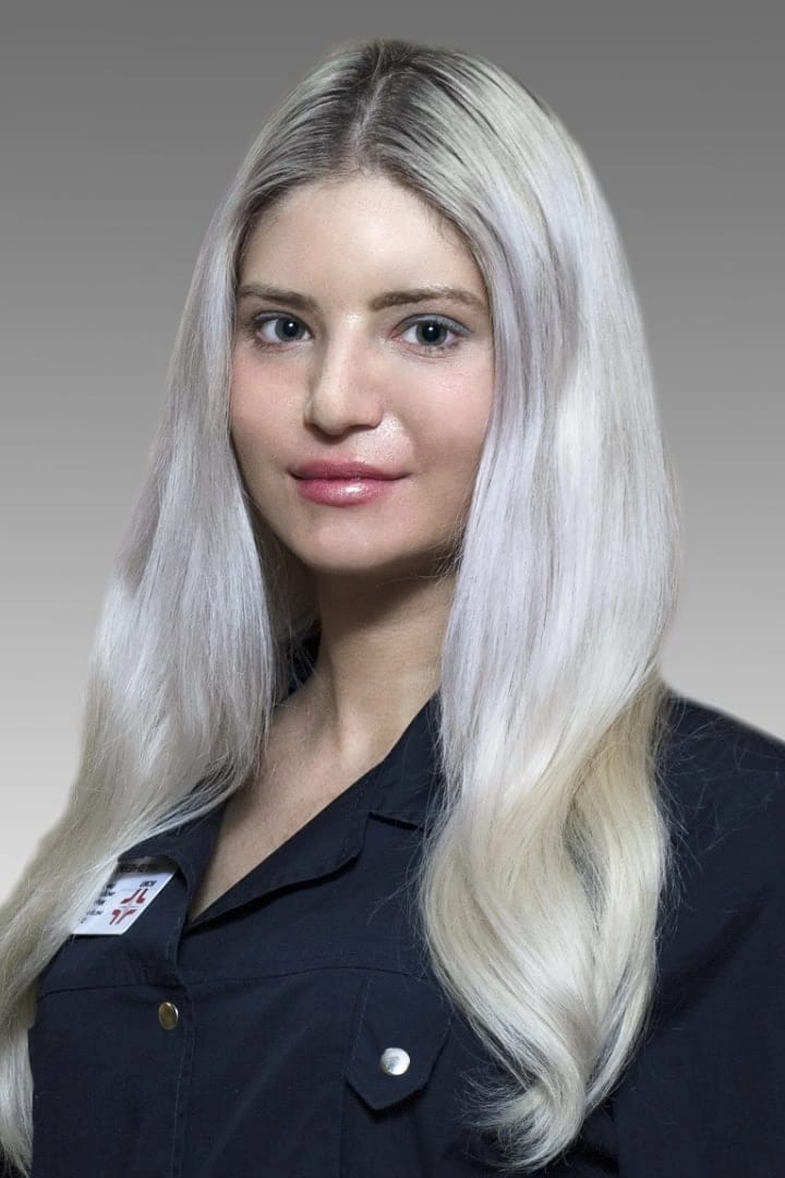 Эвелина студенты-медики.jpeg