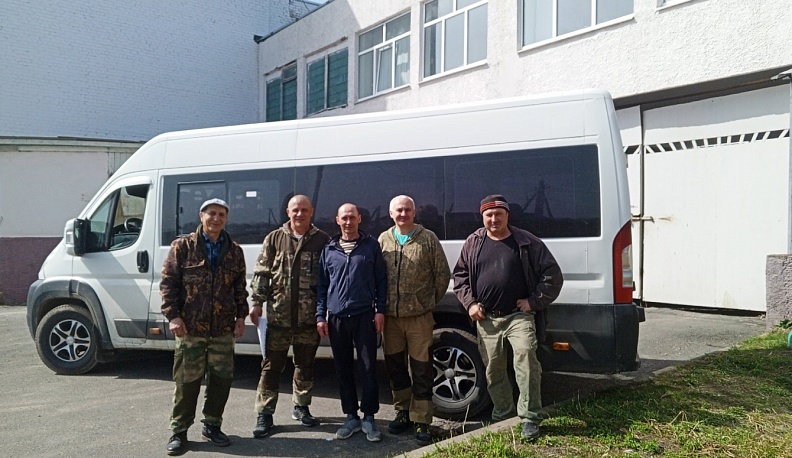 Водители-волонтёры Хвастовичского района вернулись из командировки в зону СВО