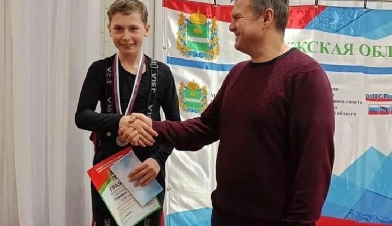 Юные калужане заняли призовые места на первенстве ЦФО по горнолыжному спорту