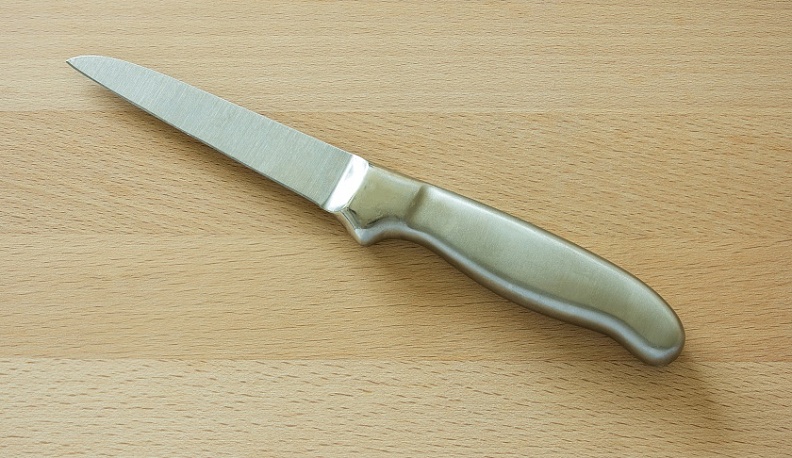 В Калуге пьяный мужчина пырнул ножом своего знакомого