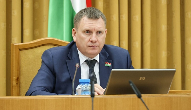 Геннадий Новосельцев поблагодарил финансовый блок и депутатов за качественную работу над областным бюджетом 2025 года