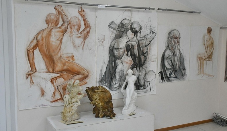 В Людинове открылась традиционная выставка "В подарок городу" 