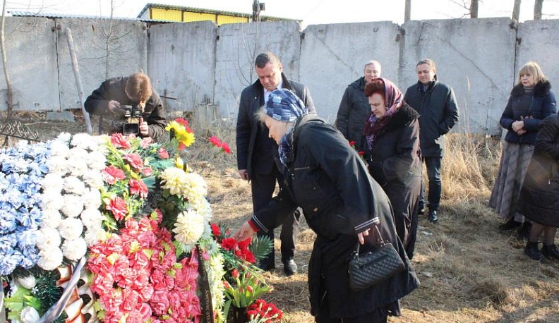 Калужане почтили память Александра Яковлевича Унтилова