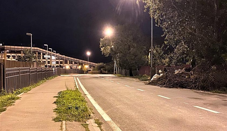 Мусор на Трамплинной улице в Калуге уберут до 15 сентября