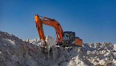 Где зимуют  городские сугробы