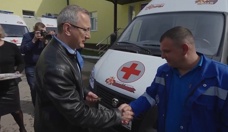 Районы Калужской области получили 6 передвижных ФАПов и новые машины скорой помощи