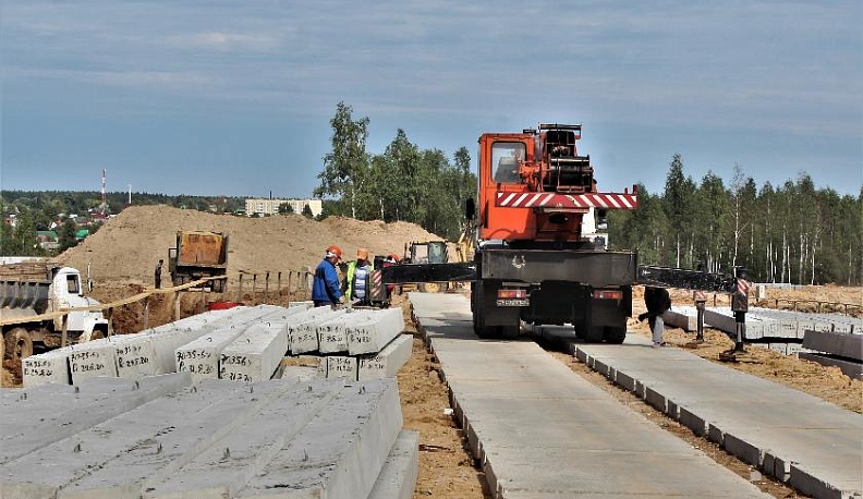 КРАЕУГОЛЬНЫЙ КАМЕНЬ БУДУЩЕГО