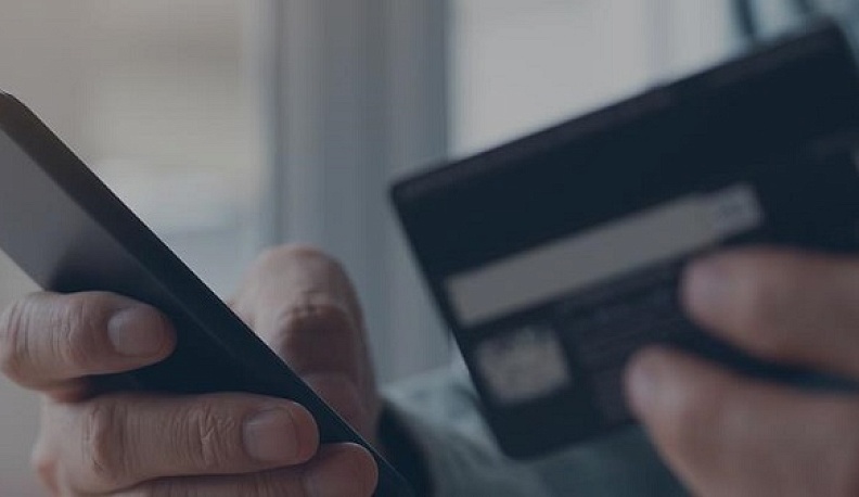 В Калужской области у мужчины похитили около 100 тысяч рублей 