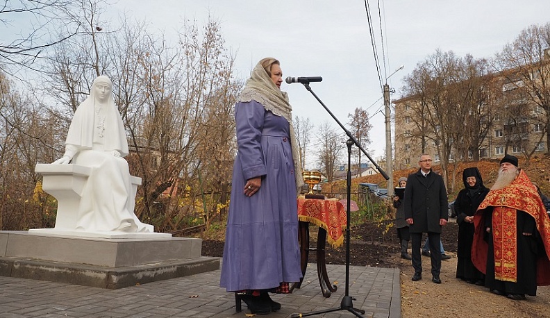 В Калуге открыли памятник великой княгине Елизавете Федоровне