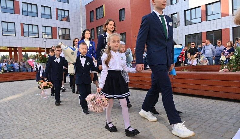 Владислав Шапша подвел итоги года педагога и наставника в Калужской области