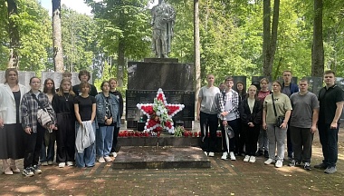 Спасдеменцы зажгли Свечи памяти 