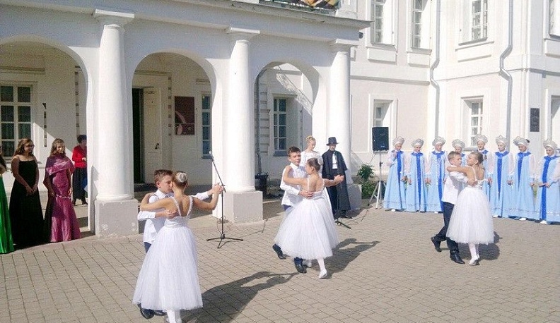 Калужан приглашают на «Натальин день» в Полотняный завод