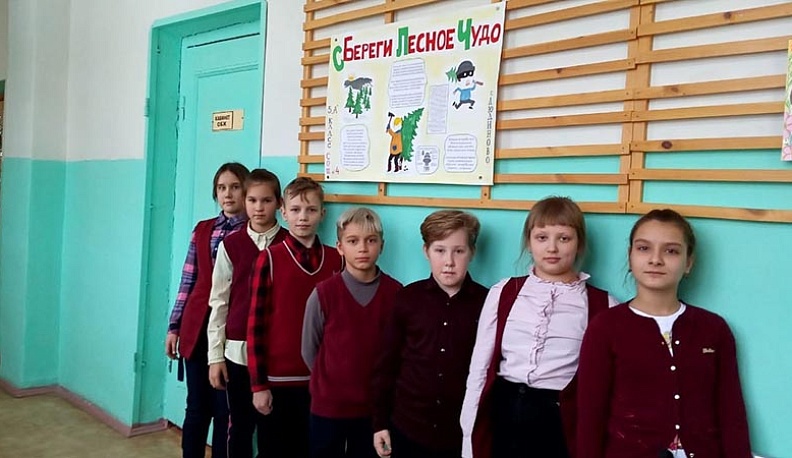 Людиновские школьники стали участниками областной природоохранной акции «Ёлочка, живи!»