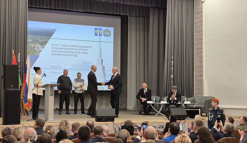 Жители Перемышльского округа положительно отзываются о работе администрации 