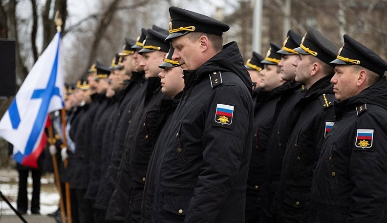 Владислав Шапша поздравил моряков-подводников с профессиональным праздником 