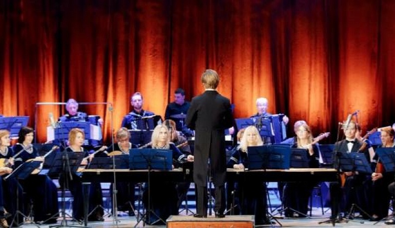 Областная филармония проведет концерт «Русский вальс» в онлайн-режиме