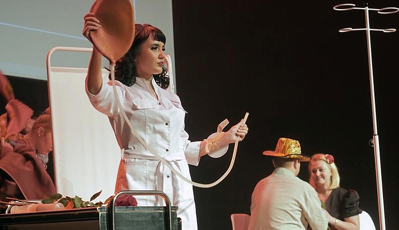 Драмкружок, кружок по фото и ещё лечить охота