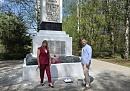 В деревне Поляна Перемышльского округа обновили обелиск павшим героям В деревне Поляна Перемышльского округа обновили обелиск павшим героям