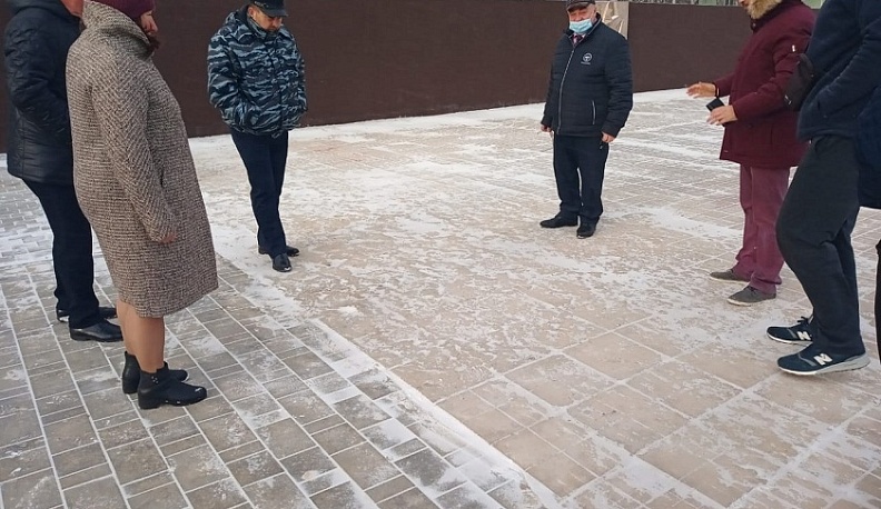 Людиновские депутаты не приняли ремонтные работы на Площади Победы