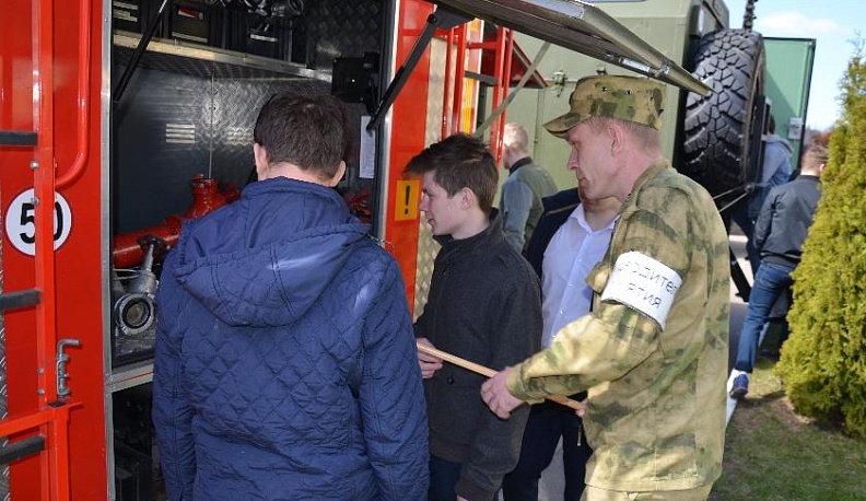 Будущие защитники Родины понюхали пороха