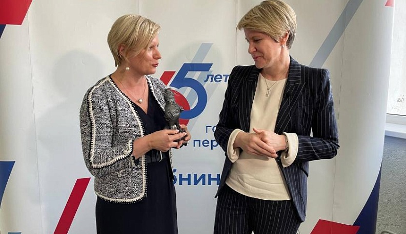 Елена Шмелева: "Правительству нужно сократить до недели сроки поставки оборудования и расходников для молодых учёных"